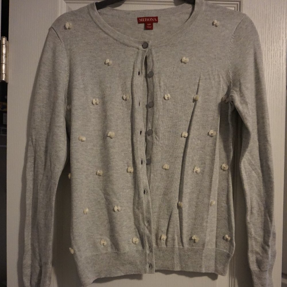 PRE-OWNED Merona GRAY white mini BOW TIES fitted CARDIGAN Women's SMALL S/P